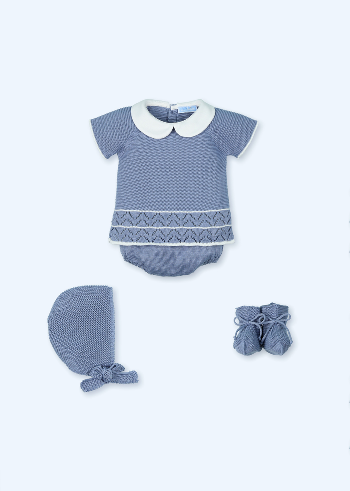 Traje 4 piezas barquitos bona