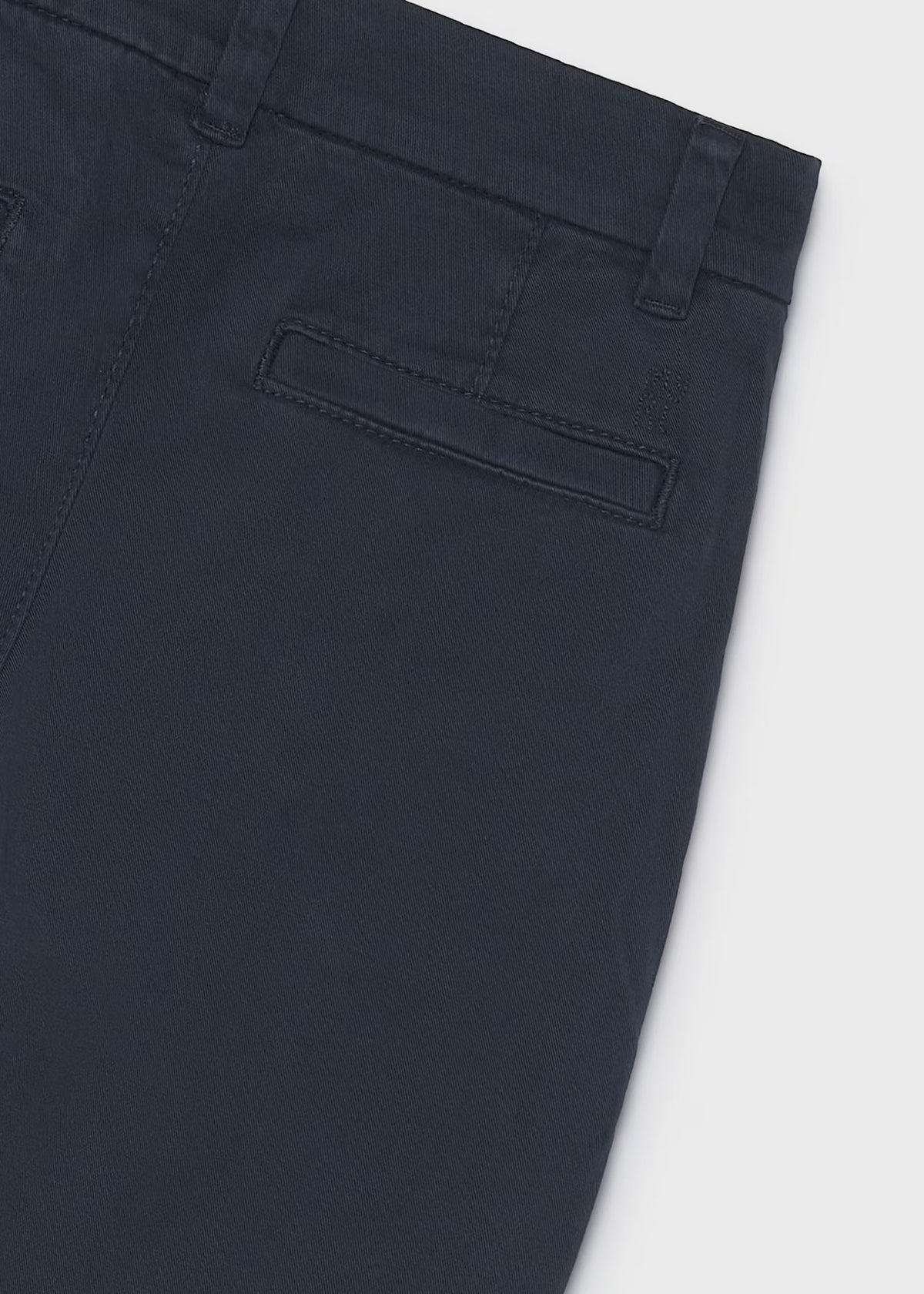 Pantalón básico chino niño