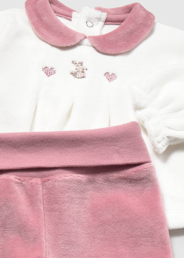 Conjunto polaina y camisera recién nacida