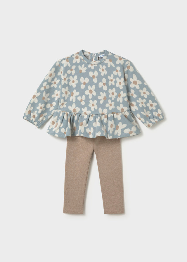 Conjunto blusa estampada y pantalón bebé