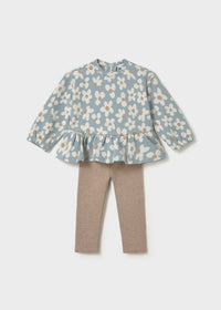 Conjunto blusa estampada y pantalón bebé