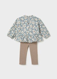 Conjunto blusa estampada y pantalón bebé
