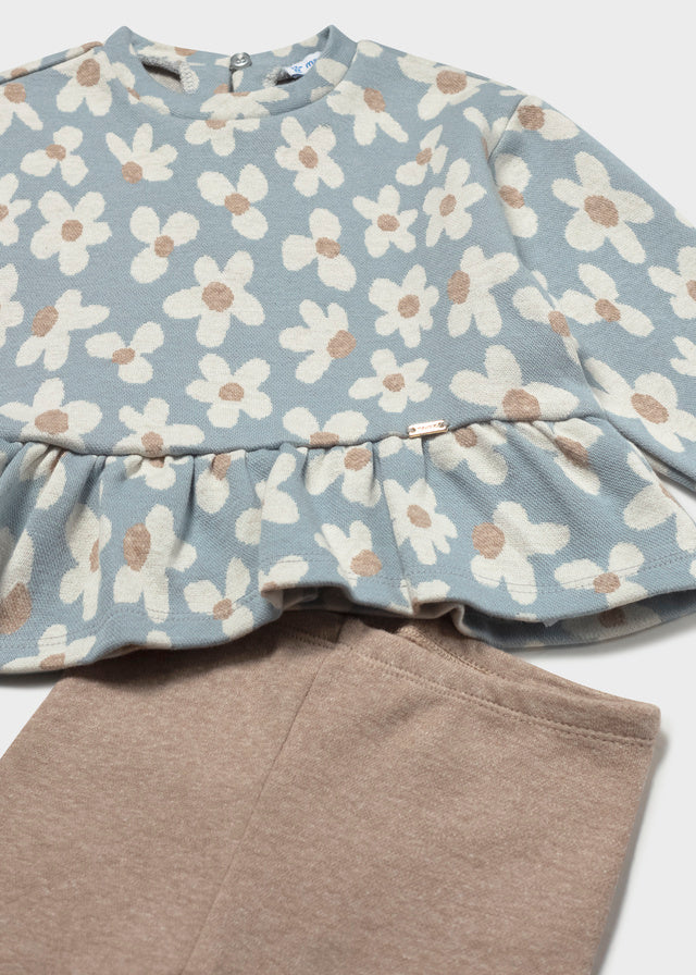 Conjunto blusa estampada y pantalón bebé