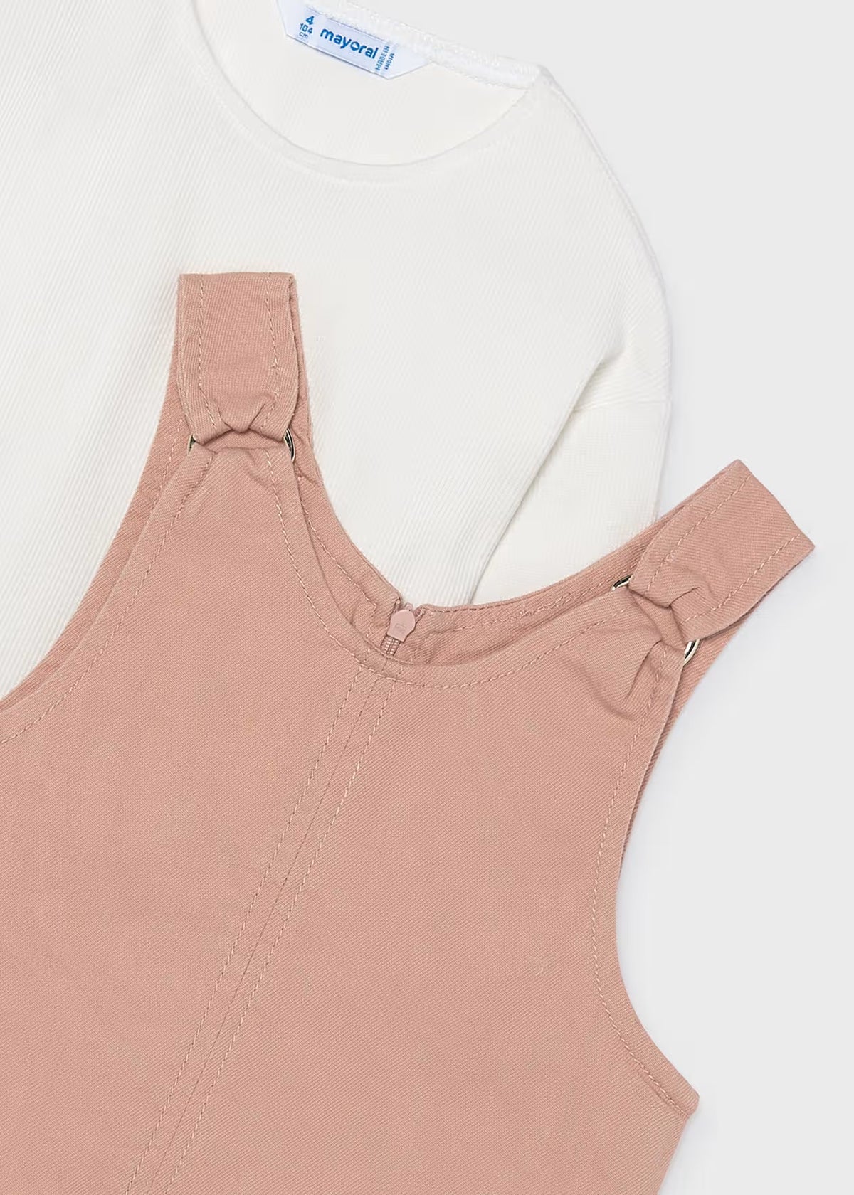 Camiseta con peto niña