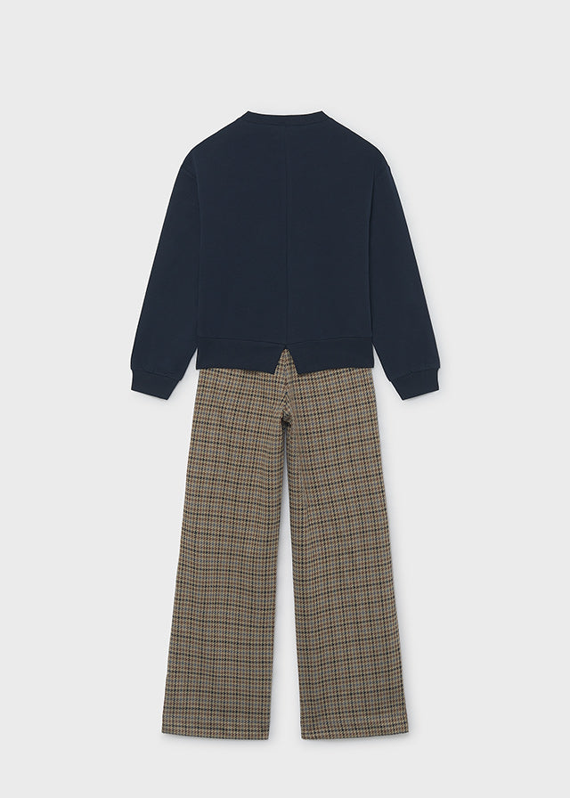 Conjunto sudadera y pantalón chica