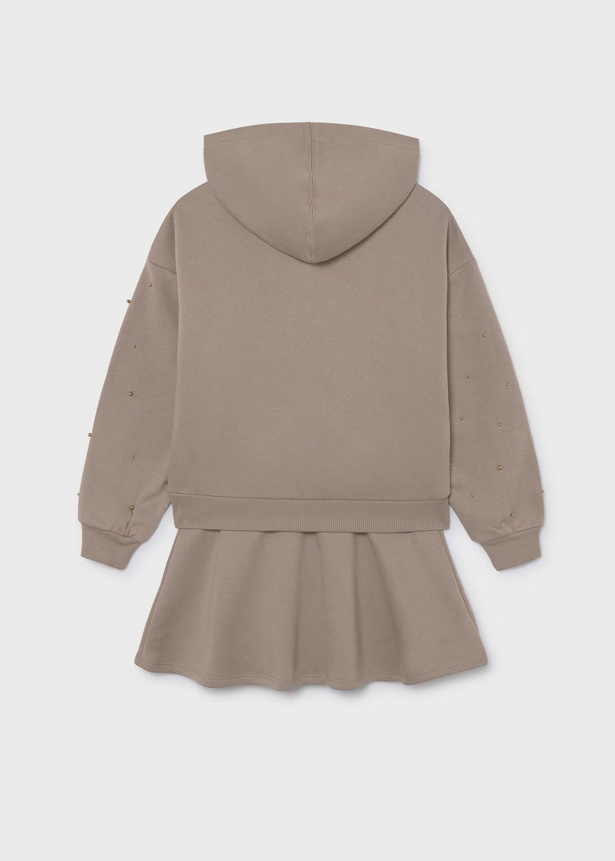 Conjunto falda y sudadera chica