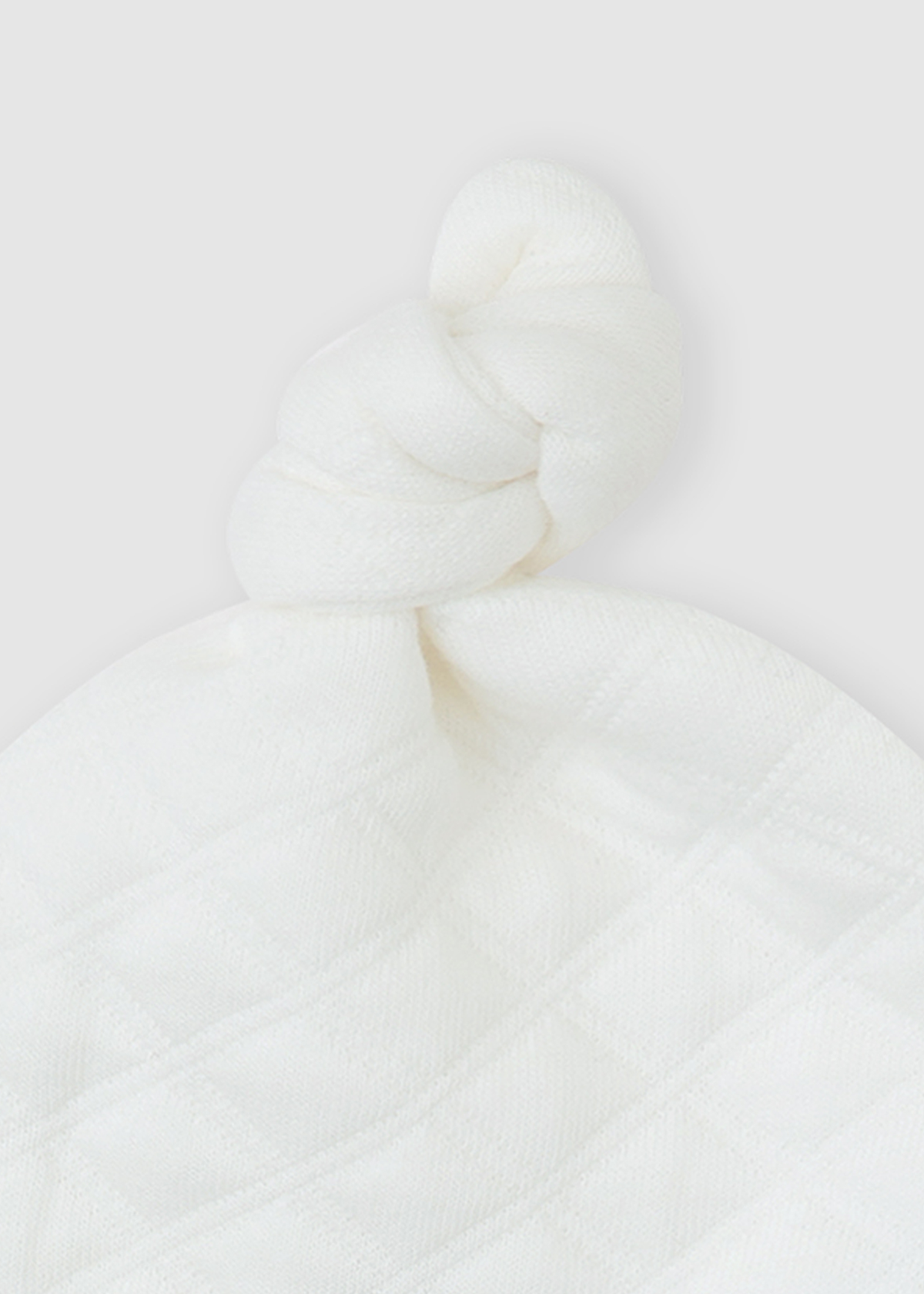 Gorro acolchado blanco
