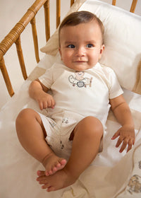 Conjunto pantalón corto y camiseta osito recién nacido