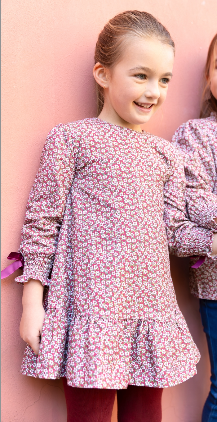 Vestido con leotardos