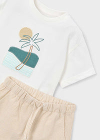 Conjunto bermuda y camiseta con bordado niño