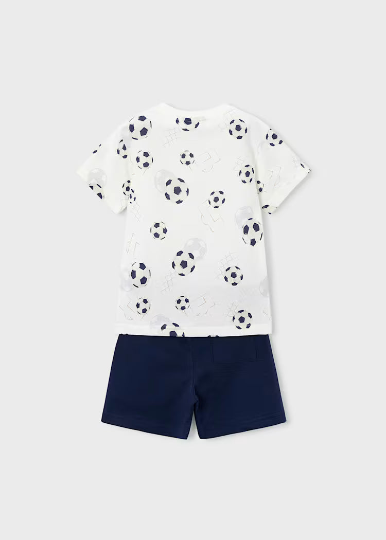 Conjunto bermuda y camiseta estampada niño
