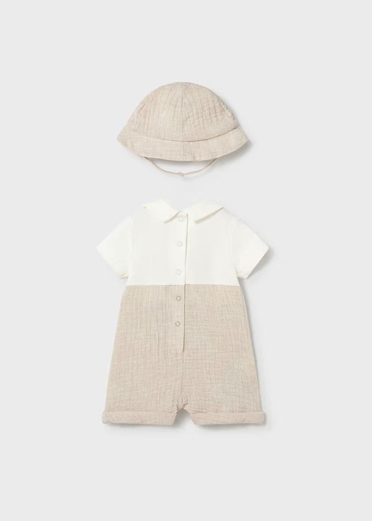 Pelele peto simulado con gorro recién nacido